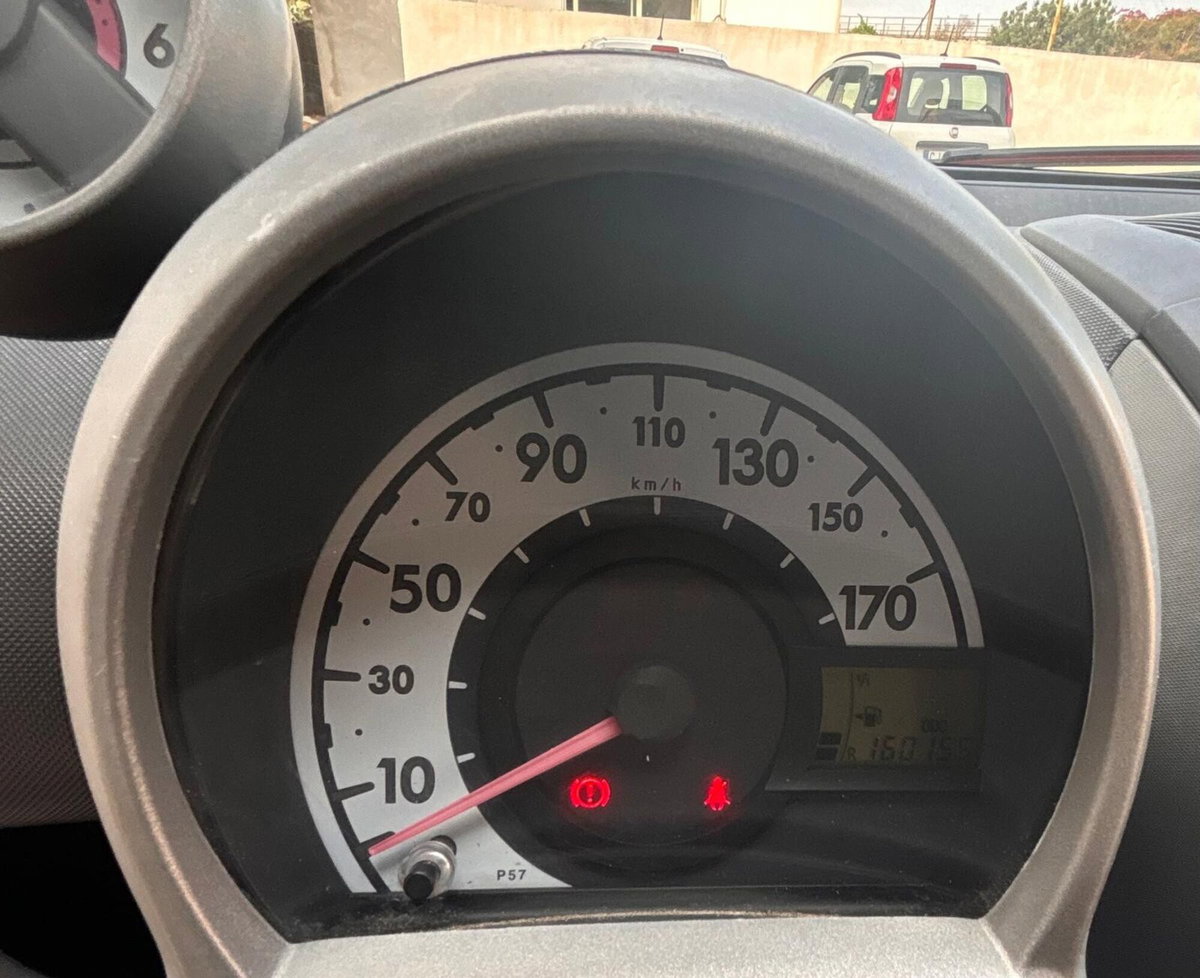 Citroen C1 1.4 HDi 55CV 5 porte BAC1 (15)