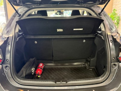 Toyota Yaris 1.5 Hybrid 5 porte Energy (7)
