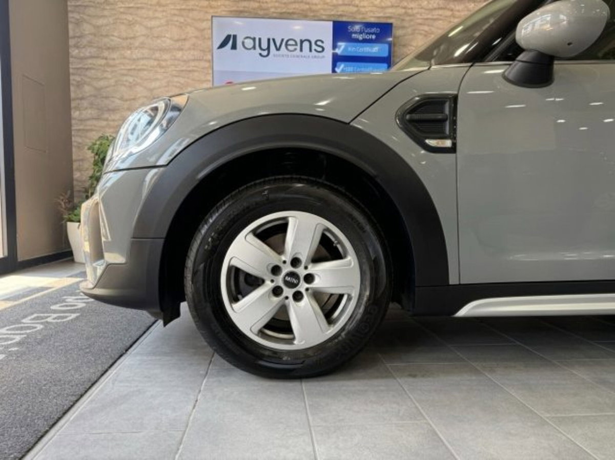 MINI Mini Countryman 1.5 One D Essential Countryman (11)