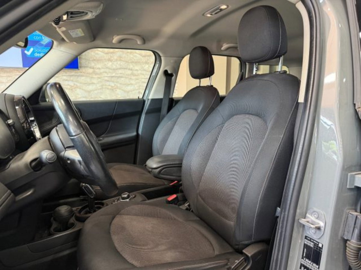MINI Mini Countryman 1.5 One D Essential Countryman (14)
