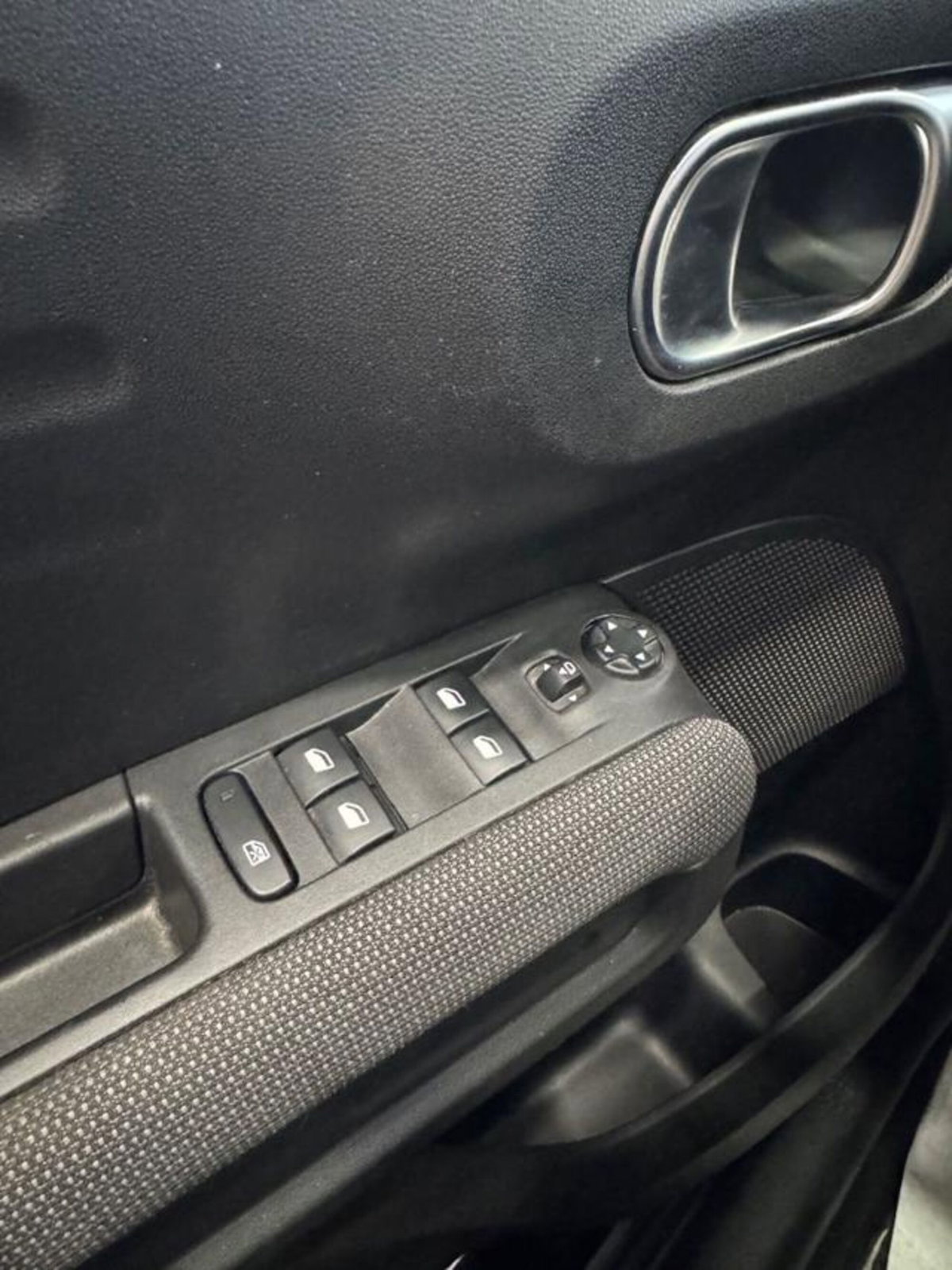 Citroen C3 Aircross BlueHDi 120 S&S EAT6 Shine (19)
