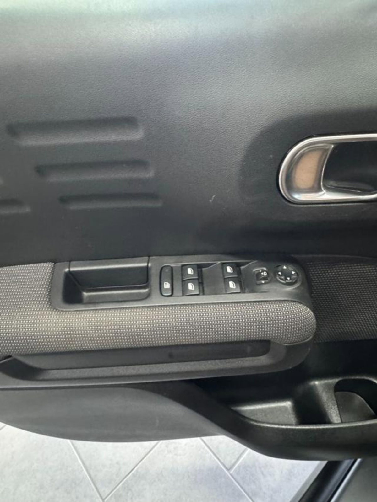 Citroen C3 Aircross PureTech 130 S&S EAT6 Shine (11)