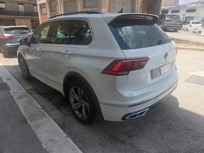 Volkswagen Tiguan 2.0 TDI 150 CV SCR DSG 4MOTION R-Line (8)