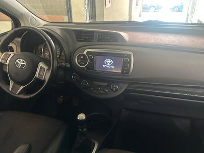 Toyota Yaris 1.3 5 porte Lounge (7)