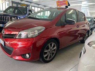 Toyota Yaris 1.3 5 porte Lounge (9)