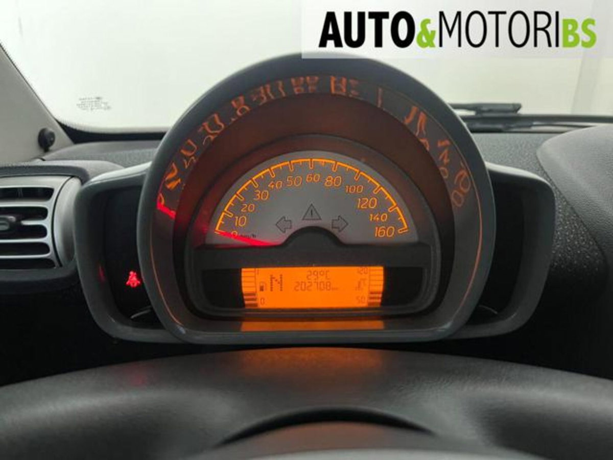 smart Fortwo 1000 52 kW MHD coupé passion (11)