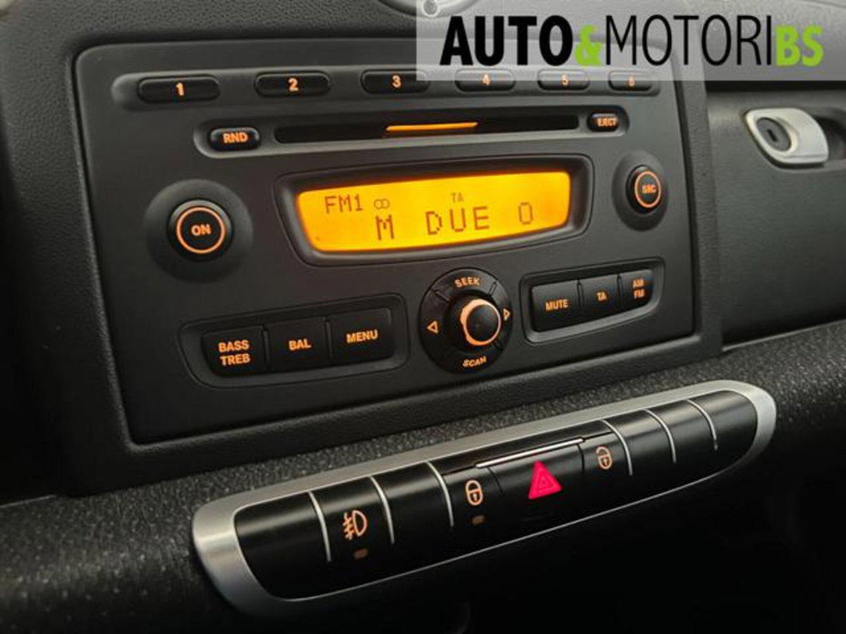 smart Fortwo 1000 52 kW MHD coupé passion (13)