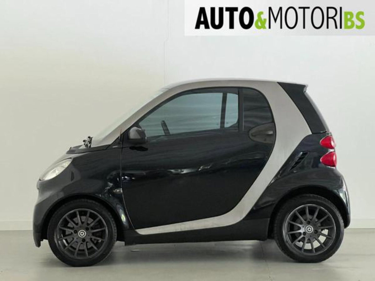 smart Fortwo 1000 52 kW MHD coupé passion (7)