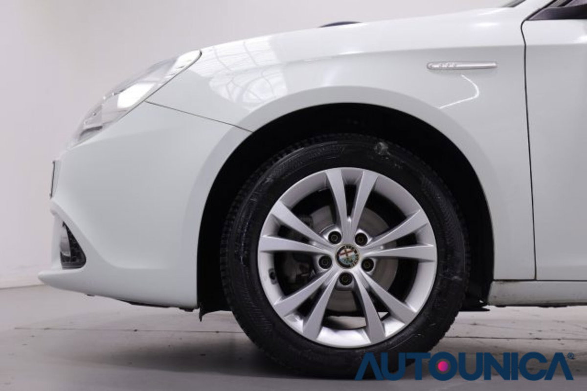 Alfa Romeo Giulietta 1.6 JTDm-2 Distinctive (17)
