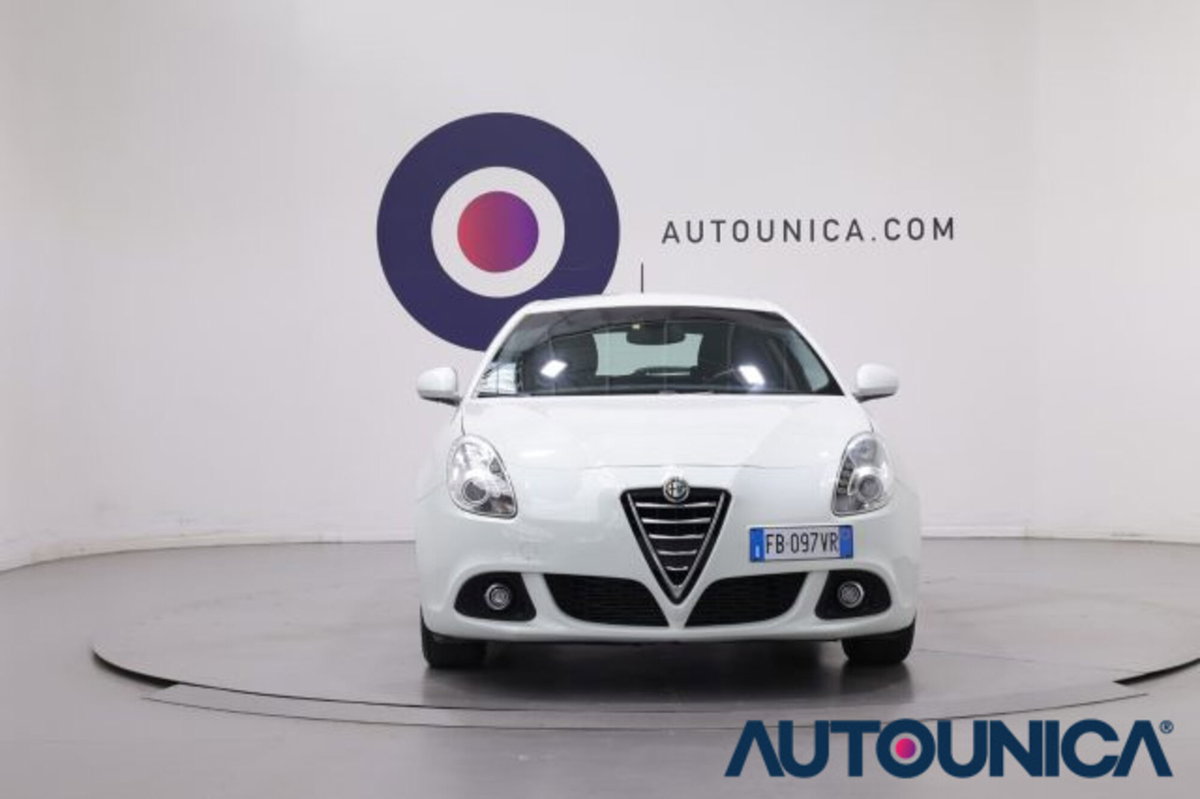Alfa Romeo Giulietta 1.6 JTDm-2 Distinctive (2)