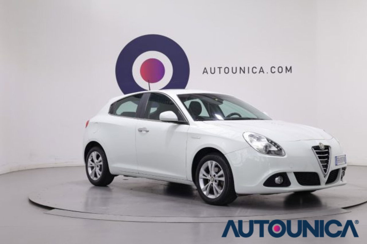 Alfa Romeo Giulietta 1.6 JTDm-2 Distinctive (3)