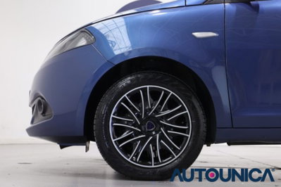 Lancia Ypsilon 1.0 FireFly 5 porte S&S Hybrid Silver Plus (17)