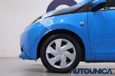 Toyota Aygo 1.0 VVT-i 69 CV 5 porte x-cool TSS (14)