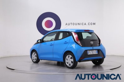Toyota Aygo 1.0 VVT-i 69 CV 5 porte x-cool TSS (4)