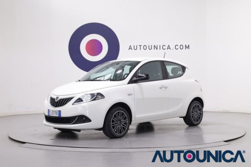 Lancia Ypsilon 1.0 FireFly 5 porte S&S Hybrid Ecochic Gold