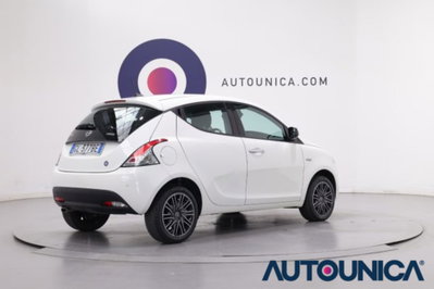 Lancia Ypsilon 1.0 FireFly 5 porte S&S Hybrid Ecochic Gold (11)