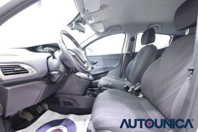 Lancia Ypsilon 1.0 FireFly 5 porte S&S Hybrid Ecochic Gold (18)