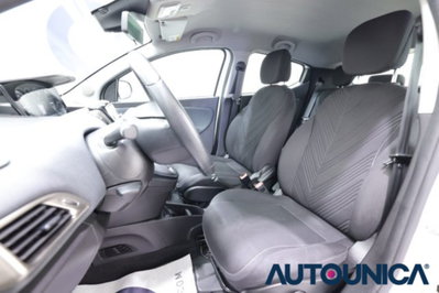 Lancia Ypsilon 1.0 FireFly 5 porte S&S Hybrid Ecochic Gold (7)