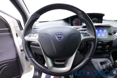 Lancia Ypsilon 1.0 FireFly 5 porte S&S Hybrid Ecochic Gold (8)