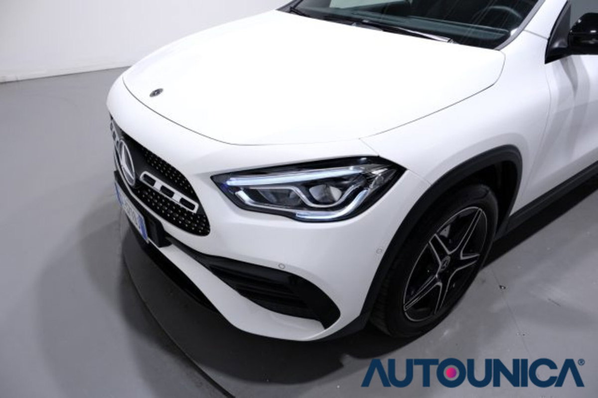 Mercedes-Benz GLA SUV 250 e Plug-in hybrid Automatic Premium (17)