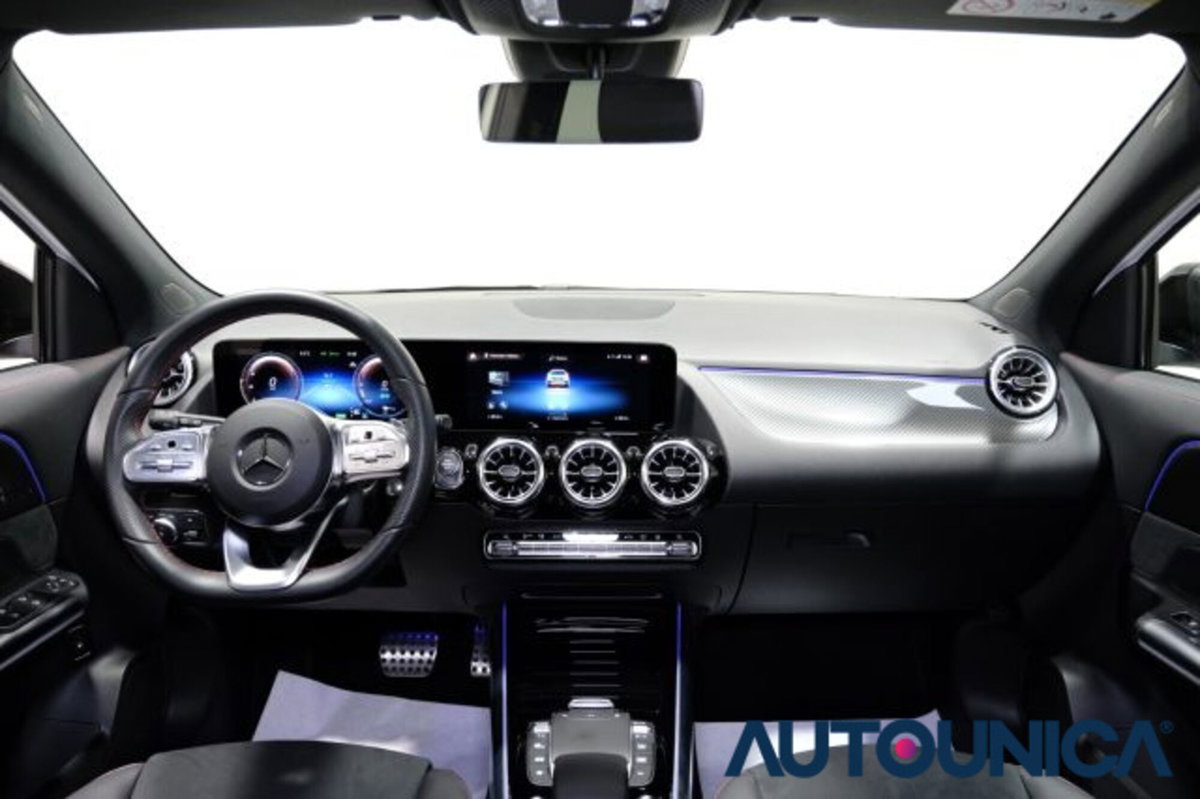 Mercedes-Benz GLA SUV 250 e Plug-in hybrid Automatic Premium (9)