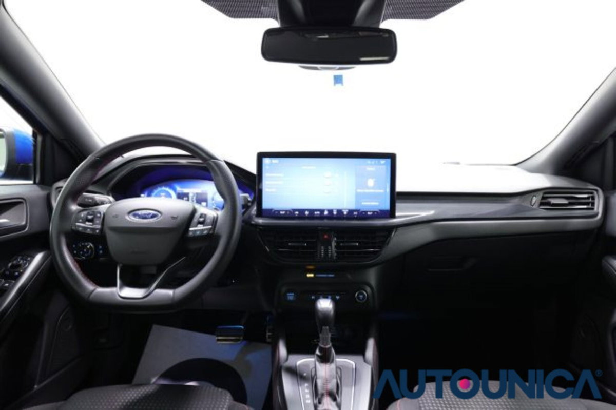 Ford Focus 1.0 EcoBoost Hybrid 155 CV 5p. ST-Line X (10)