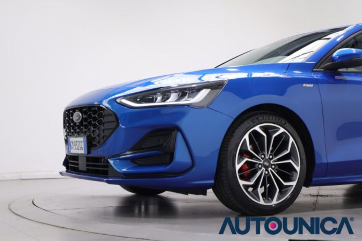 Ford Focus 1.0 EcoBoost Hybrid 155 CV 5p. ST-Line X (11)