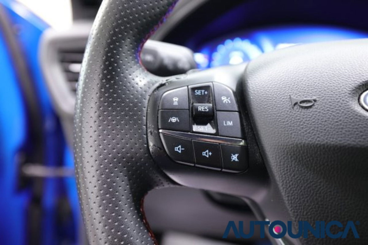 Ford Focus 1.0 EcoBoost Hybrid 155 CV 5p. ST-Line X (20)