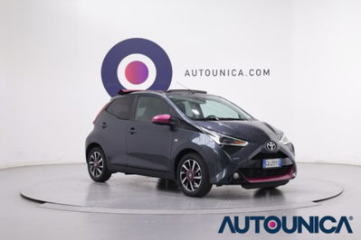Toyota Aygo Connect 1.0 VVT-i 72 CV 5 porte x-wave (3)