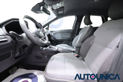 Renault Captur 1.3 mild hybrid Techno 160cv edc (19)