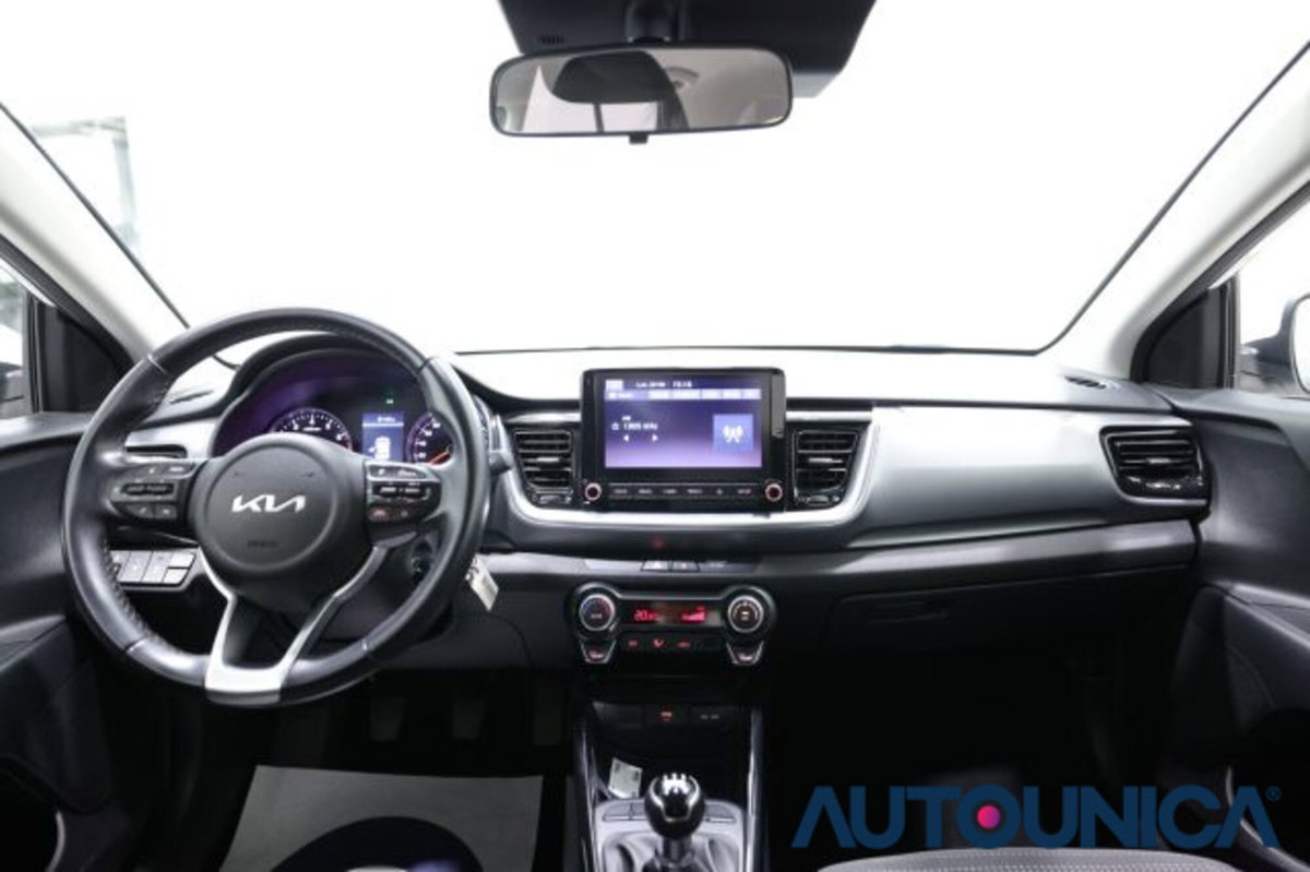 Kia Stonic 1.2 DPI Style (10)