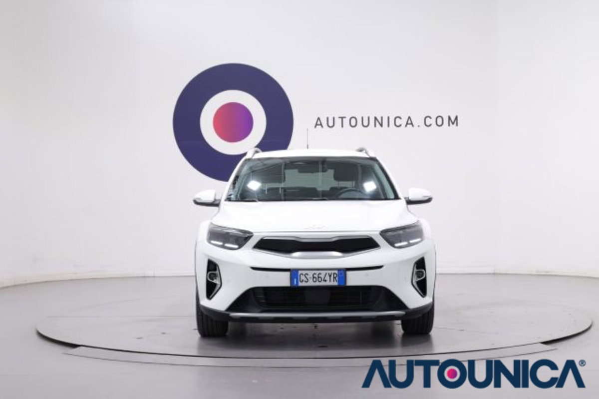 Kia Stonic 1.2 DPI Style (2)