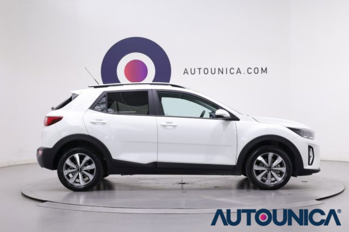 Kia Stonic 1.2 DPI Style (4)