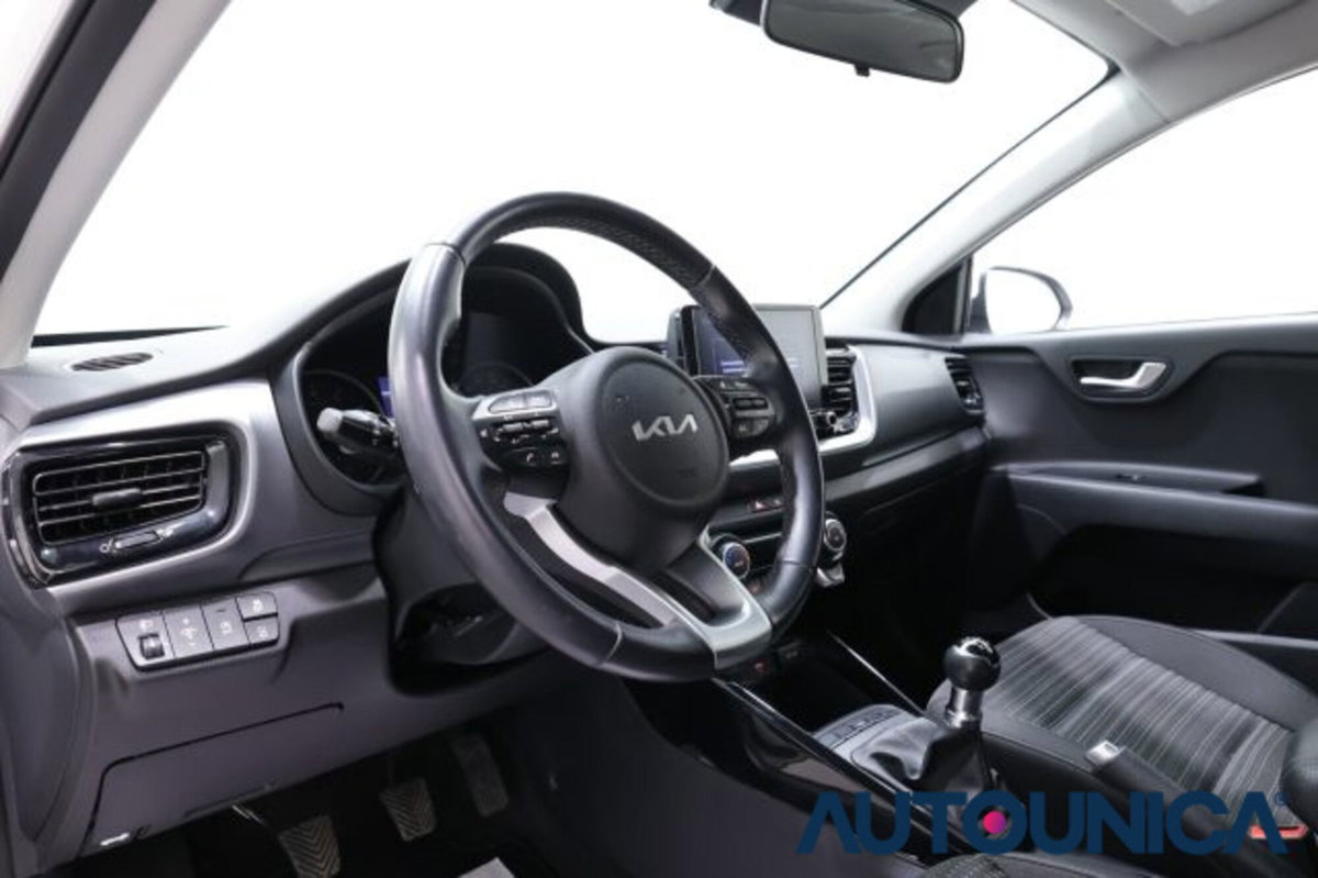 Kia Stonic 1.2 DPI Style (5)
