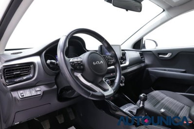 Kia Stonic 1.2 DPI Style (5)