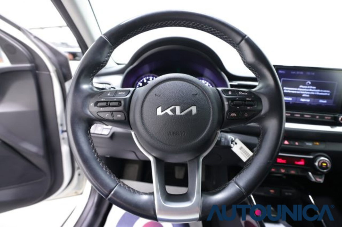 Kia Stonic 1.2 DPI Style (7)