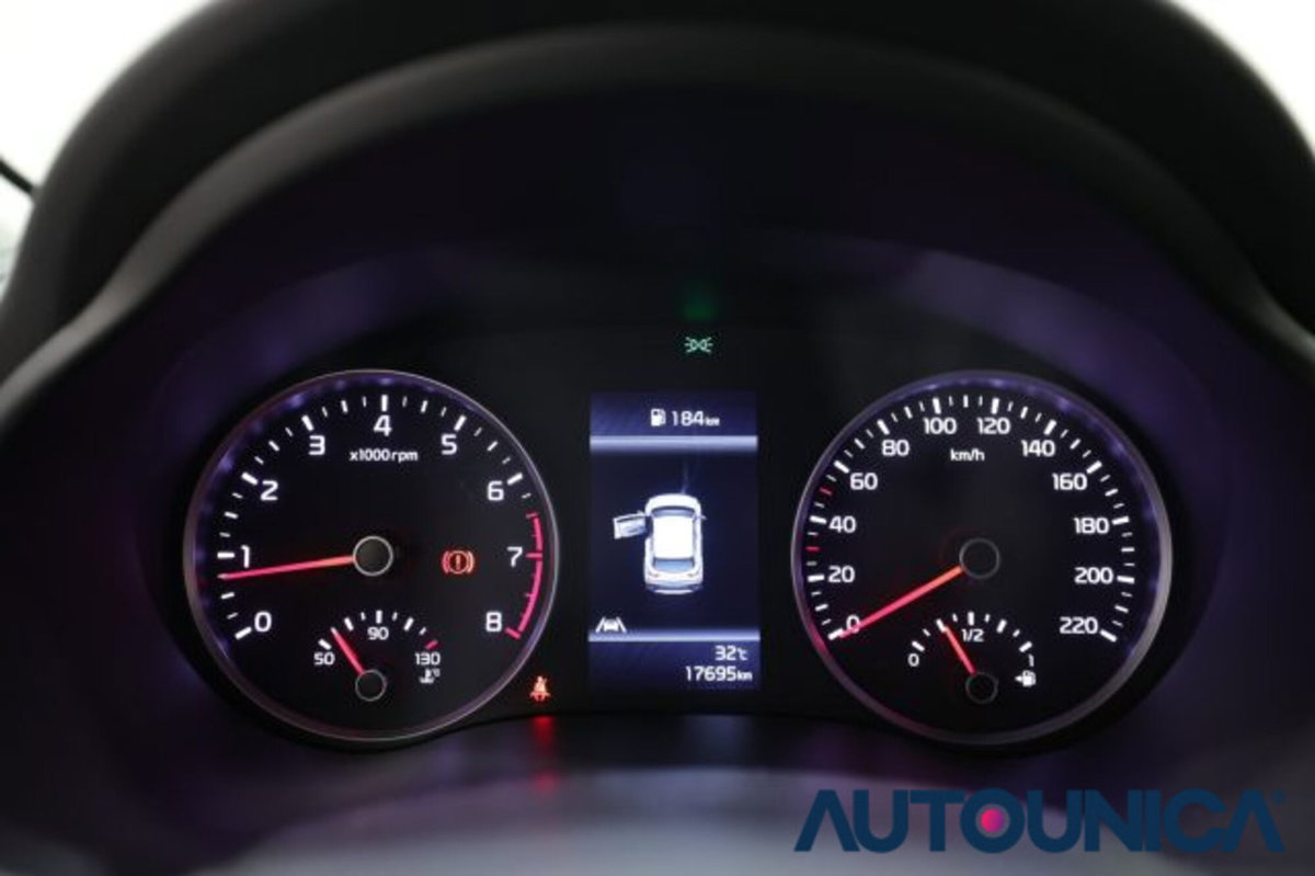 Kia Stonic 1.2 DPI Style (8)