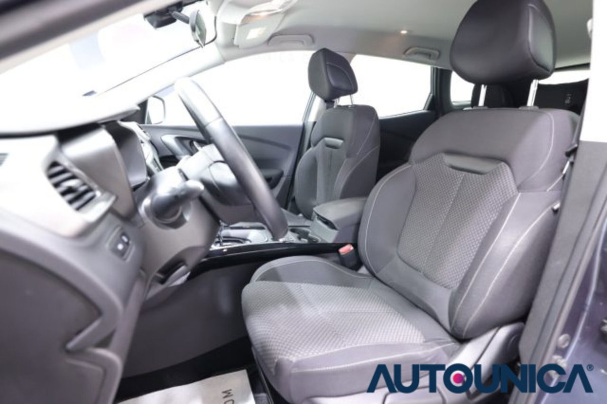Renault Kadjar 8V 110CV EDC Energy Intens (6)