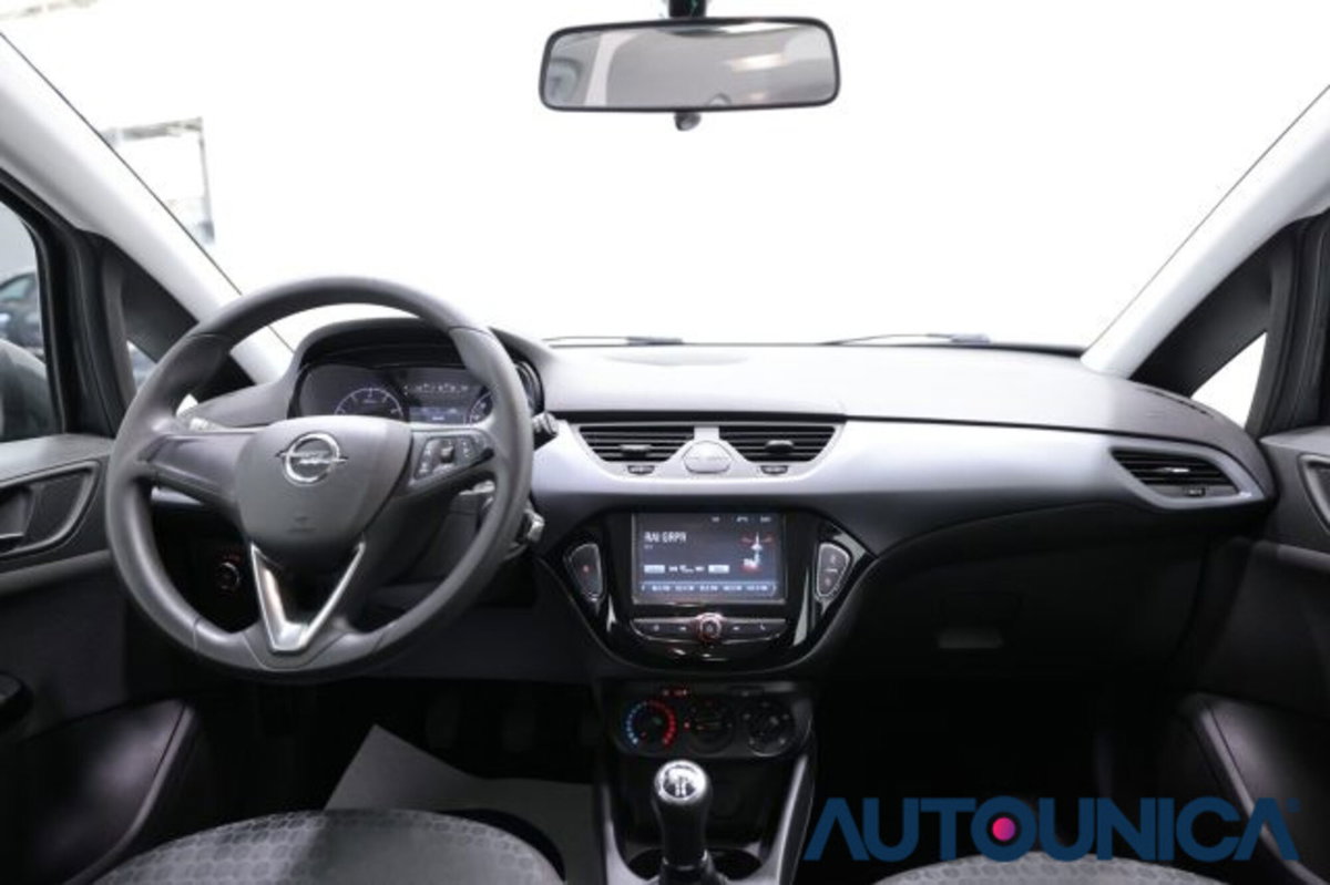 Opel Corsa 1.2 5 porte Advance (10)