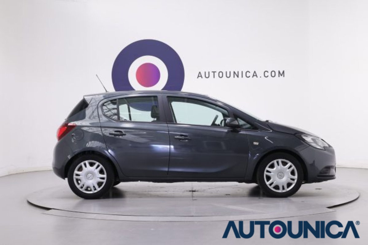 Opel Corsa 1.2 5 porte Advance (4)