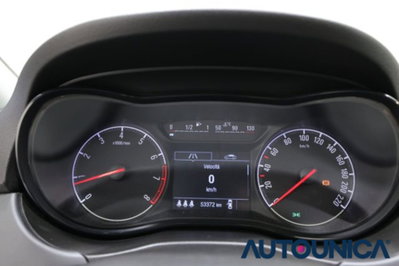 Opel Corsa 1.2 5 porte Advance (8)