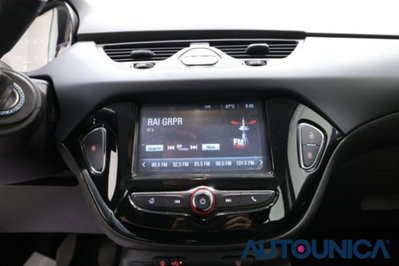 Opel Corsa 1.2 5 porte Advance (9)