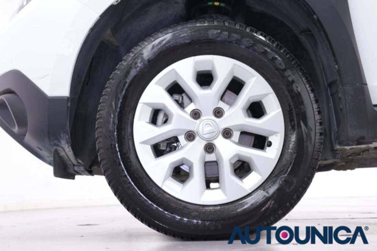 Dacia Duster 1.5 Blue dCi 8V 115 CV 4x2 Comfort (13)
