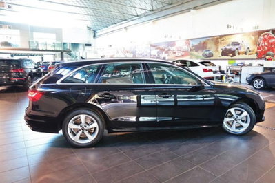 Audi A4 Avant 30 2.0 tdi mhev Business Advanced 136cv s-tronic (10)