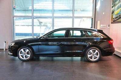 Audi A4 Avant 30 2.0 tdi mhev Business Advanced 136cv s-tronic (3)
