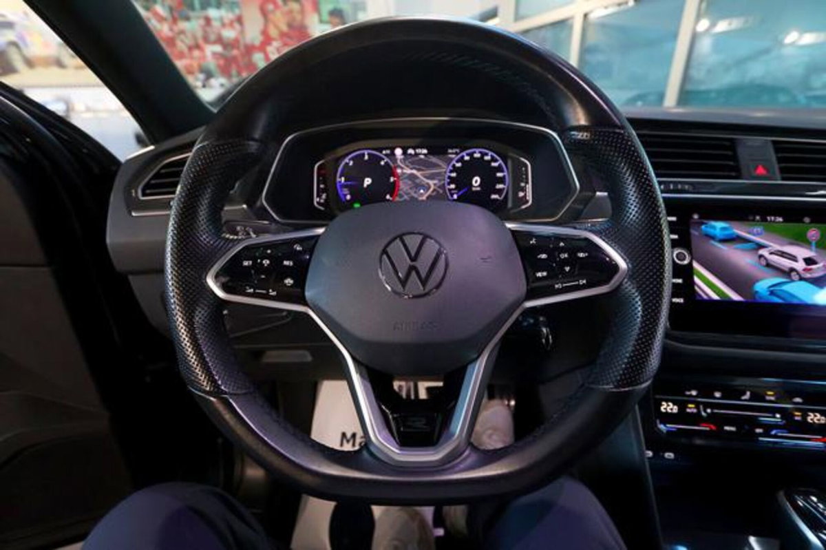 Volkswagen Tiguan 2.0 TDI 150 CV SCR DSG 4MOTION R-Line (20)