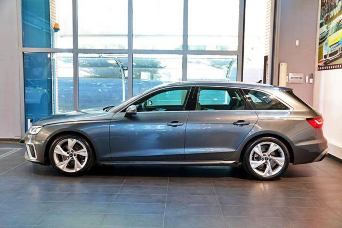 Audi A4 Avant 35 2.0 tdi mhev Business Advanced 163cv s-tronic (3)