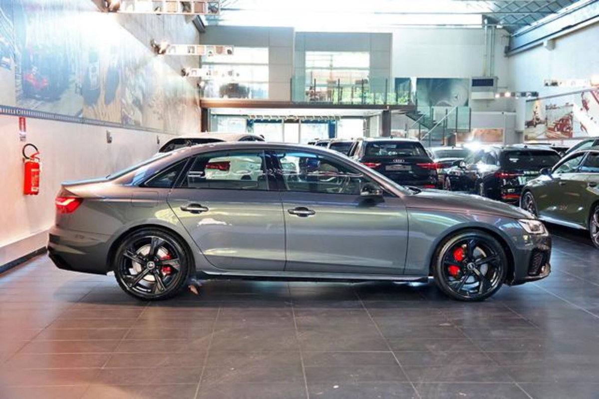 Audi A4 40 2.0 tdi mhev Business Advanced quattro 204cv s-tronic (2)