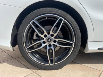 Mercedes-Benz CLA Shooting Brake 200 d Automatic Premium Dark Night (13)