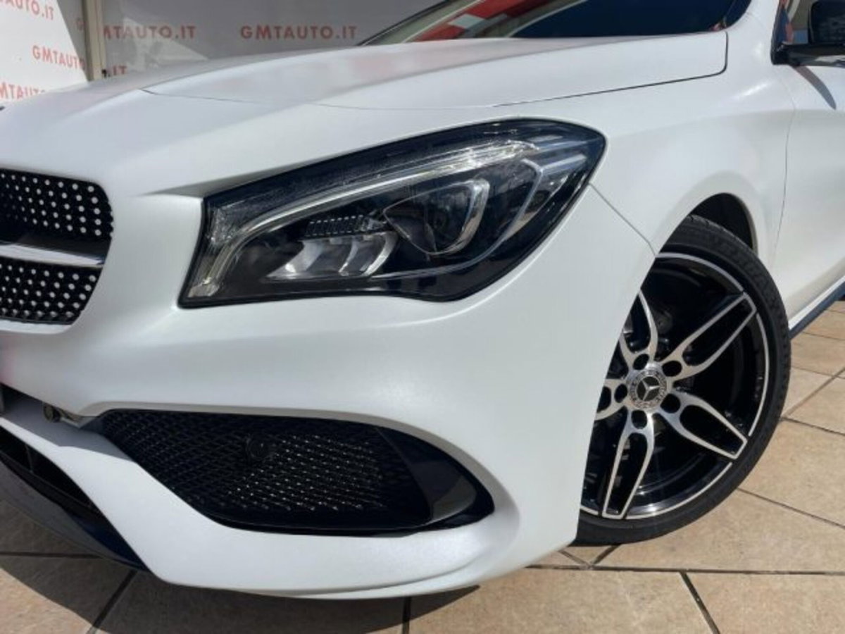 Mercedes-Benz CLA Shooting Brake 200 d Automatic Premium Dark Night (17)